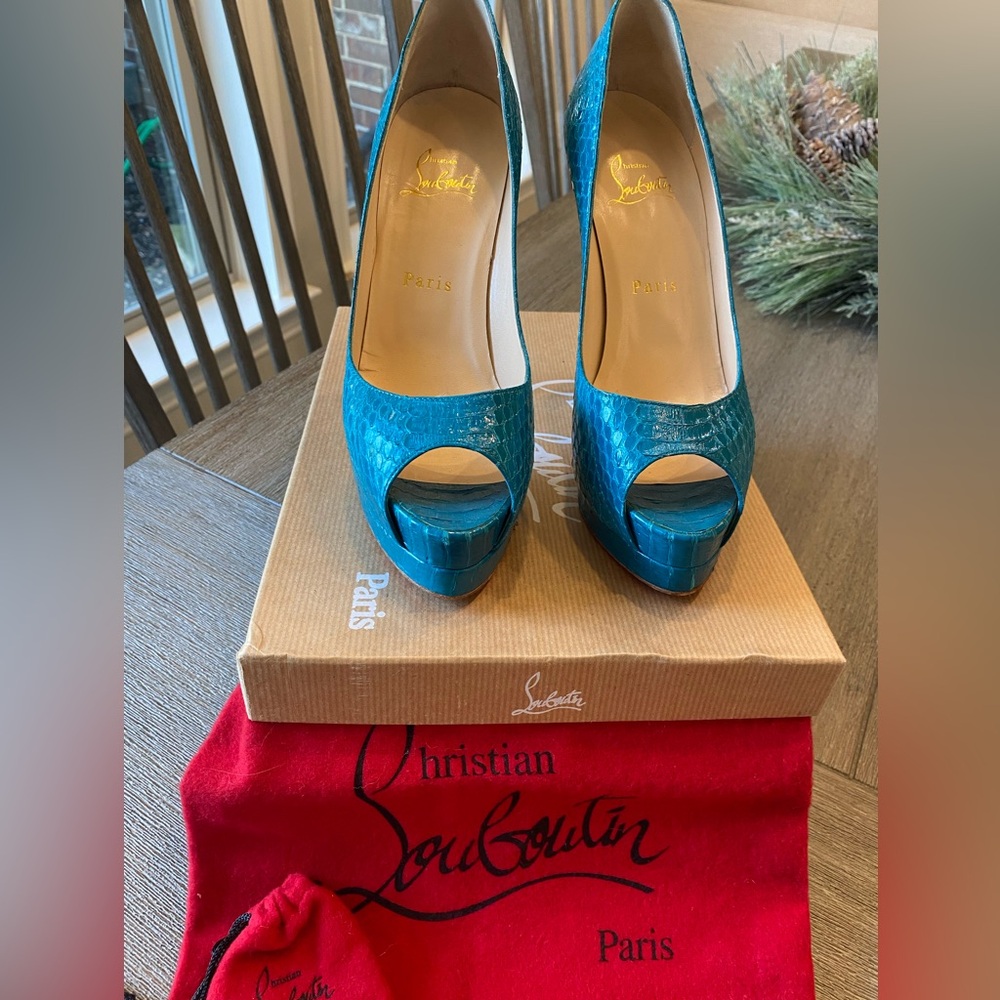 Christian Louboutin Teal  Watersnake Altadama 140 Peep-Toe Pumps Sz 37 Excellent